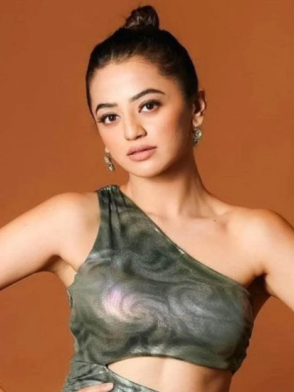 Helly Shah In Crystal Bullet Earrings