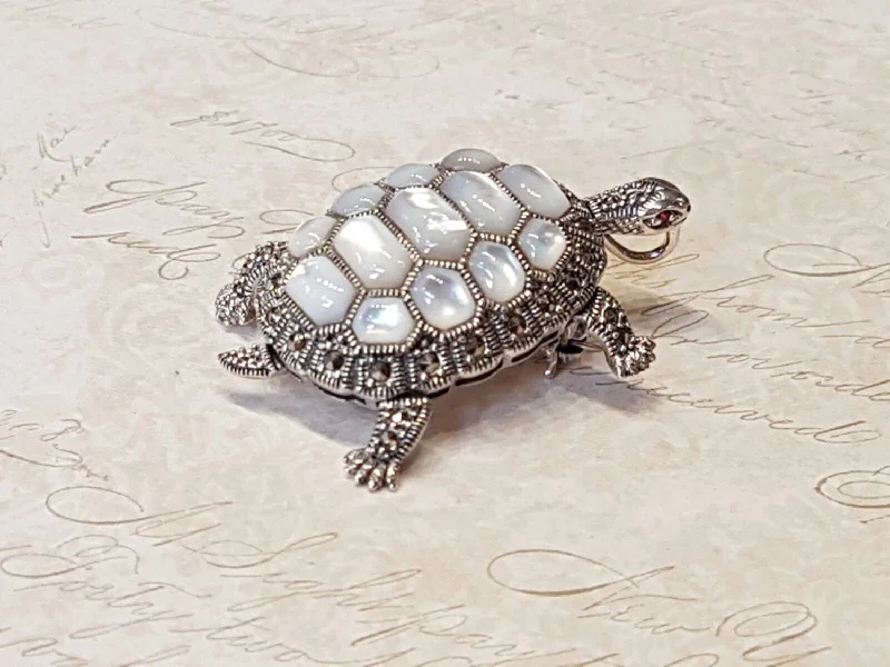 Tortoise Silver Brooch Pin in Mother of Pearl Marcasite