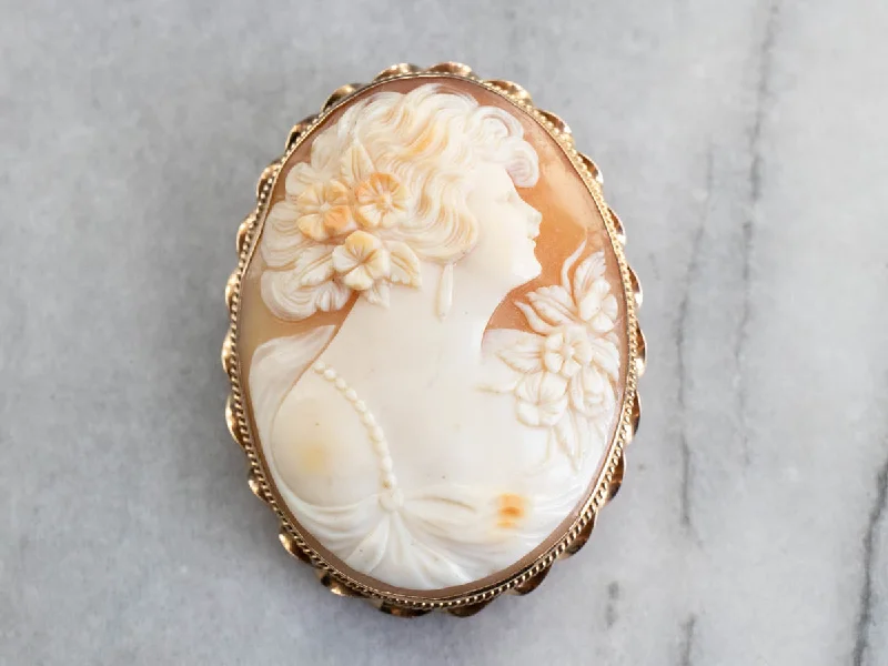 Large Retro Era Cameo Brooch