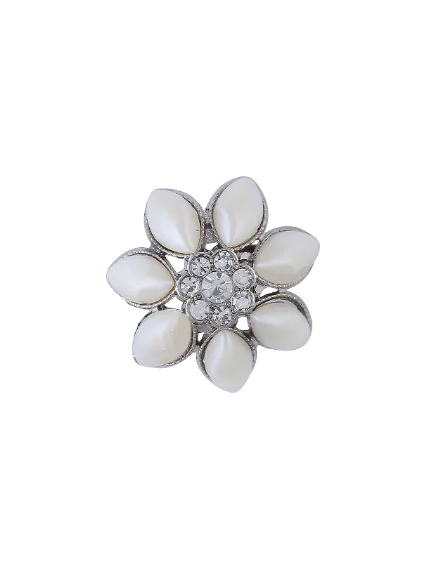 Natural White Beaded Flower Design Brooch