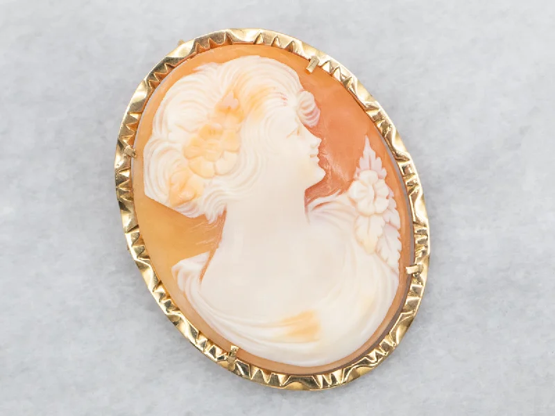 Vintage 18K Gold Cameo Brooch or Pendant